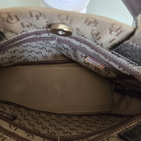 Dooney&Bourke Shoulder Bag Tan/Brown - Picture 3 of 5